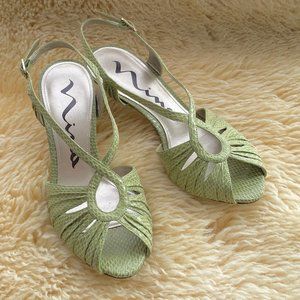 Nina Light Green Strappy Heels Size 6